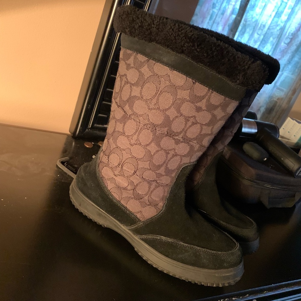 Black winter boots - Picture 3 of 3